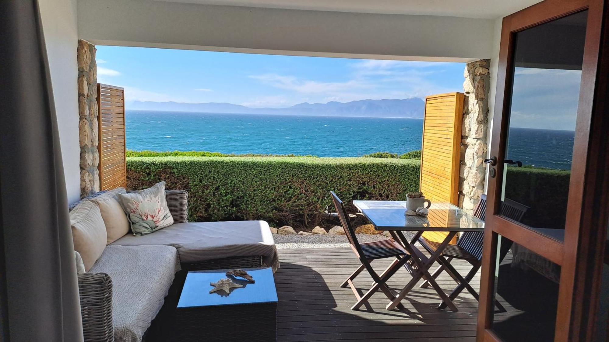 Kleinzee Oceanfront Guesthouse Gansbaai Exteriér fotografie