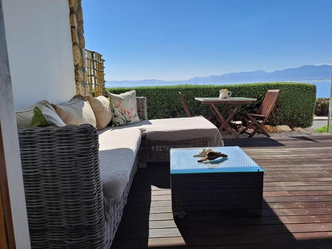 Kleinzee Oceanfront Guesthouse Gansbaai Exteriér fotografie